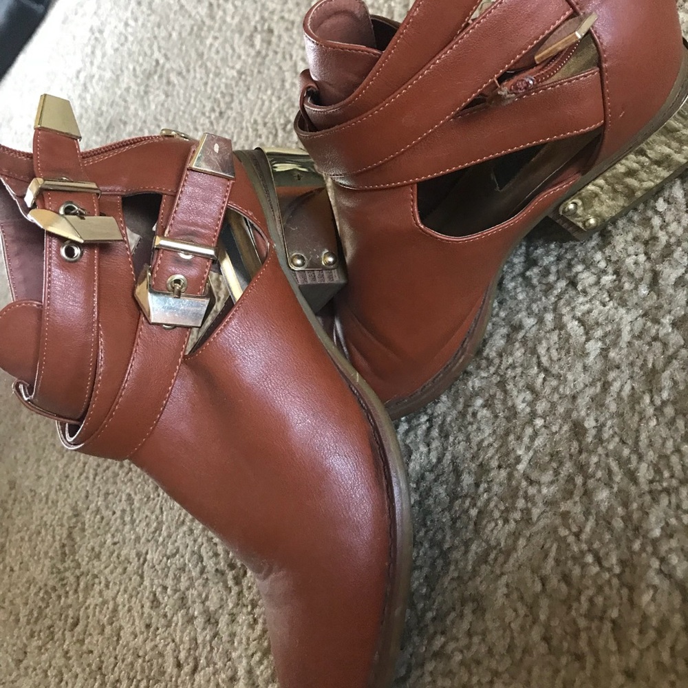 Dollhouse booties!